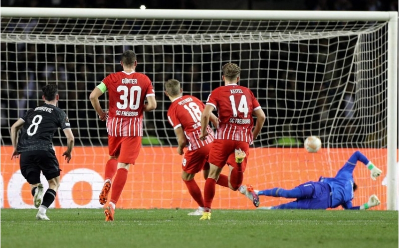 qarabaga-qol-vurdu-neticeni-edaletli-saydi