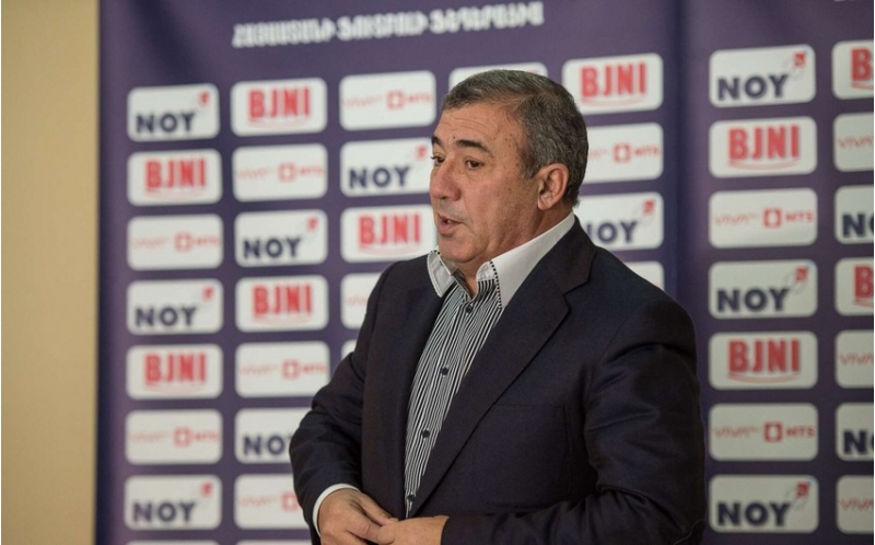 ermenistan-futbol-federasiyasinin-kechmish-rehberine-cinayet-ishi-achilib