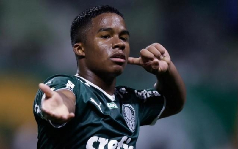 real-16-yashli-futbolchunu-72-milyona-transfer-etdi