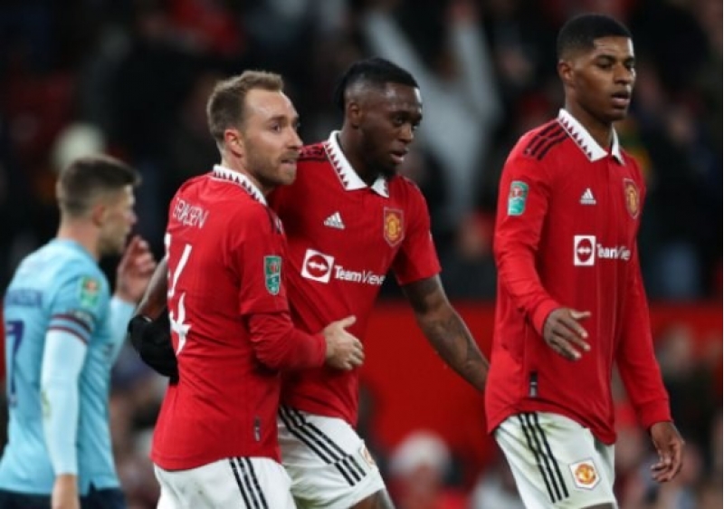 manchester-yunayted-novbeti-merhelede-2