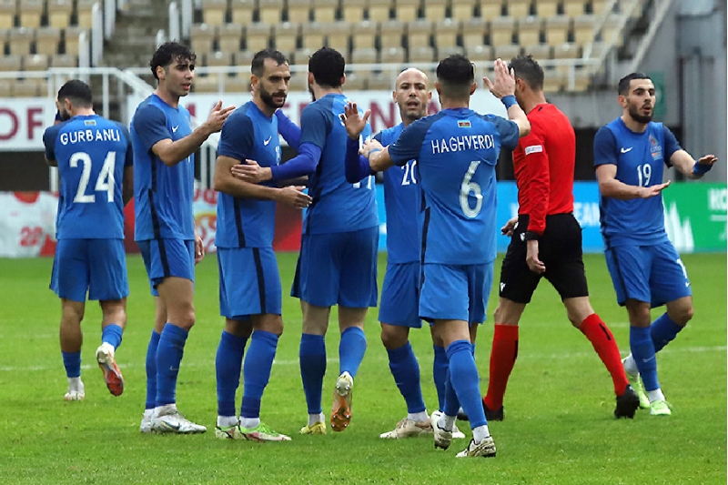 azerbaycan-fifa-reytinqinde-ireliledi