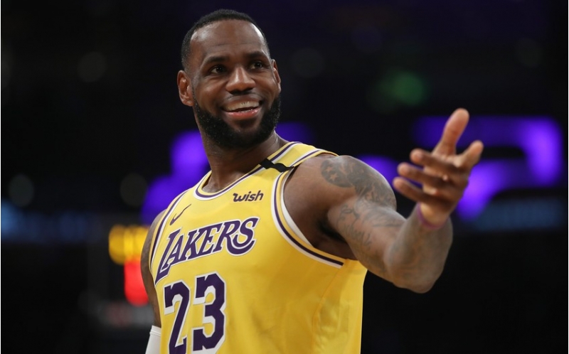 lebron-ceyms-maykl-cordanin-nailiyyetini-tekrarlayib