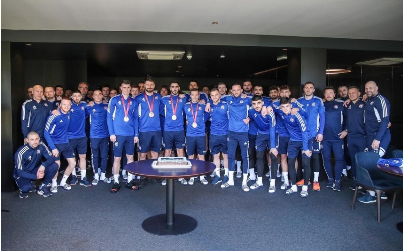 mahir-emreli-dinamo-ile-telim-meshq-toplanishina-yollanib
