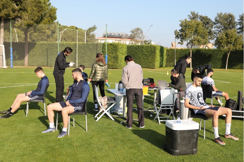 qarabagin-futbolchulari-testden-kechdi