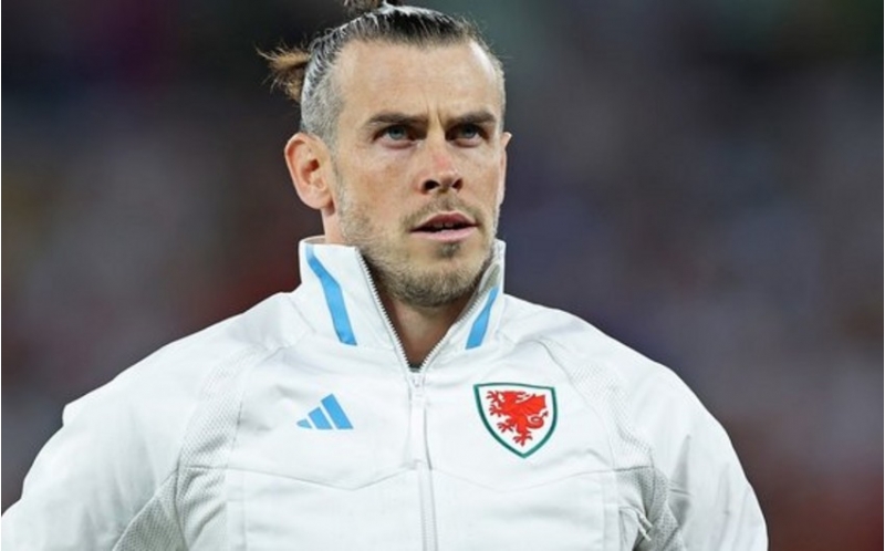ulduz-futbolchu-karyerasini-bitirdi-7