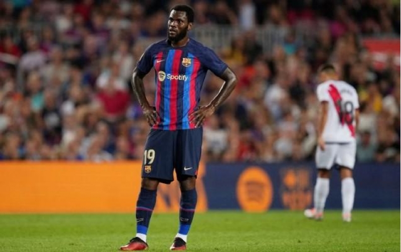 barselona-interin-futbolchusunu-isteyir