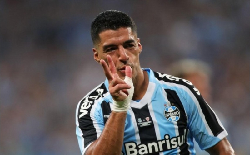 luis-suares-debut-oyununda-het-trik-edib