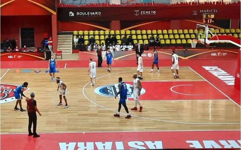 basketbol-liqasinda-xiv-turun-daha-bir-oyunu-kechirilib