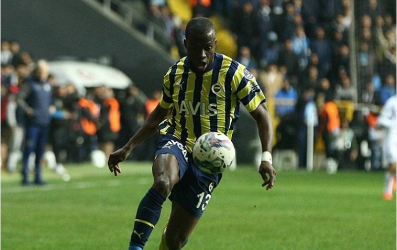 fenerbagchaya-chempionluq-yolunda-agir-zerbe