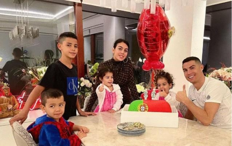 bu-gun-ronaldo-ve-neymarin-ad-gunudur