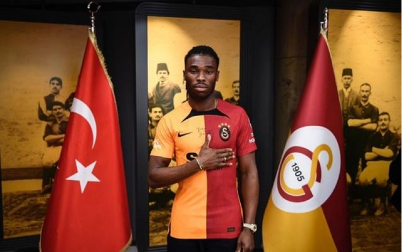 qalatasaraydan-novbeti-transfer-4