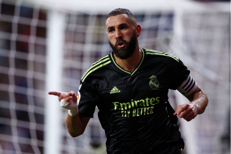 benzema-messinin-rekordunu-tekrarladi
