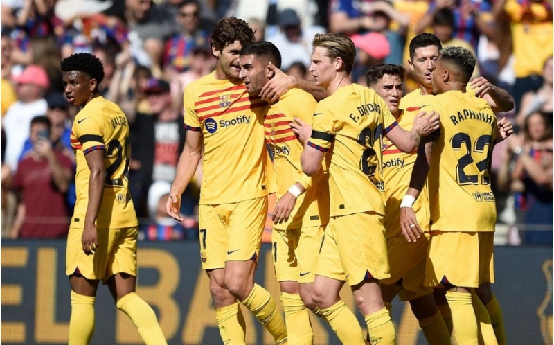 barselonanin-reqibleri-melum-oldu-real-yuventus-arsenal-milan