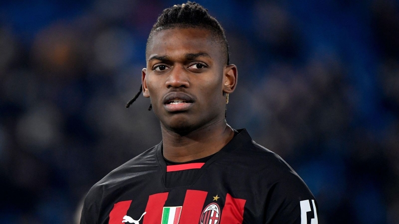 rafael-leao-milanla-bagli-qerar-verdi