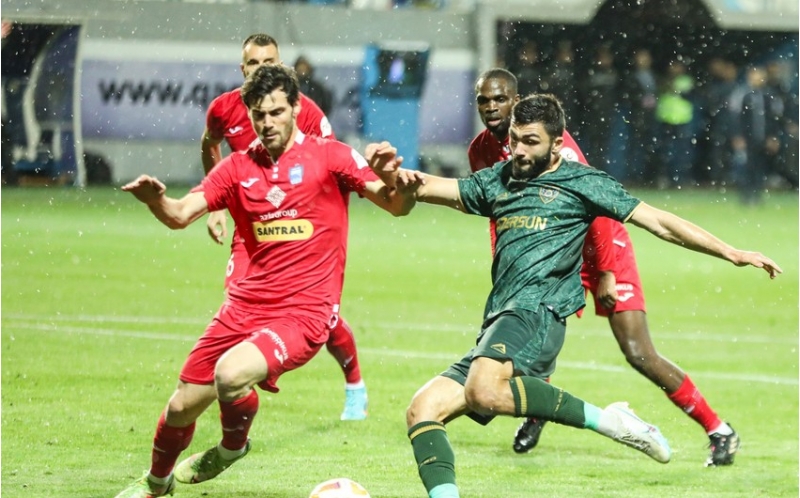 qarabagla-zire-ziyana-dushdu