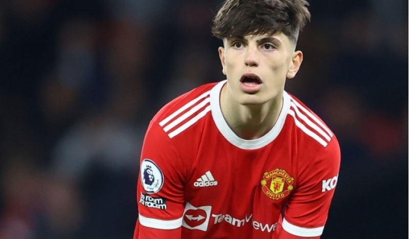 qarnacho-manchester-yunaytedin-en-yaxshi-futbolchusu-sechilib-