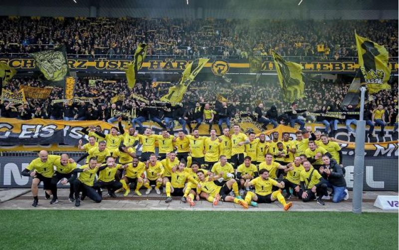 daha-bir-olkede-chempion-mueyyenleshdi