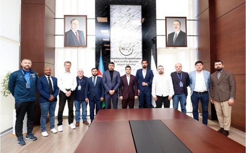 amf-nin-fexri-prezidenti-federasiya-rehberleri-ile-gorushub