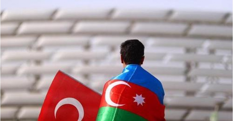 qalatasaray-efsaneleri-ve-azerbaycan-millisi-arasinda-oyun-kechirilecek