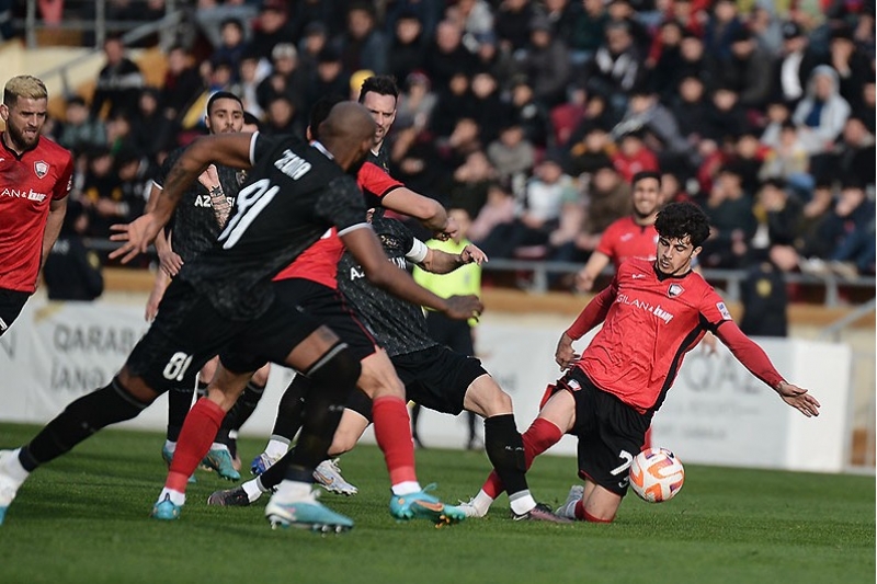 azerbaycan-premyer-liqasinda-bu-gun-xxiii-turdan-texire-salinan-oyun-kechirilecek