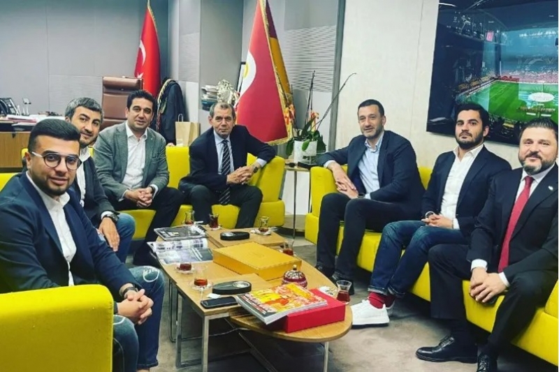 qarabag-ve-qalatasaray-rehberliyi-arasinda-gorush-olub