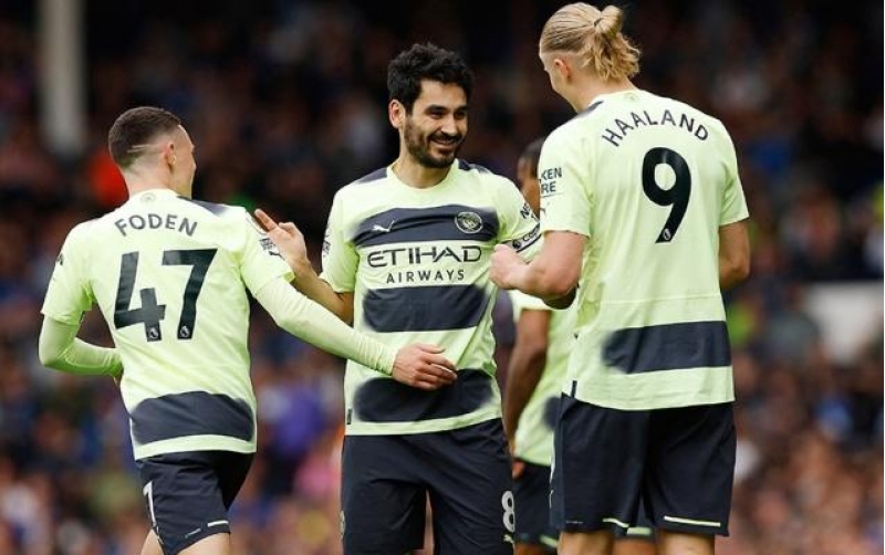 manchester-siti-3-xal-da-qazansa