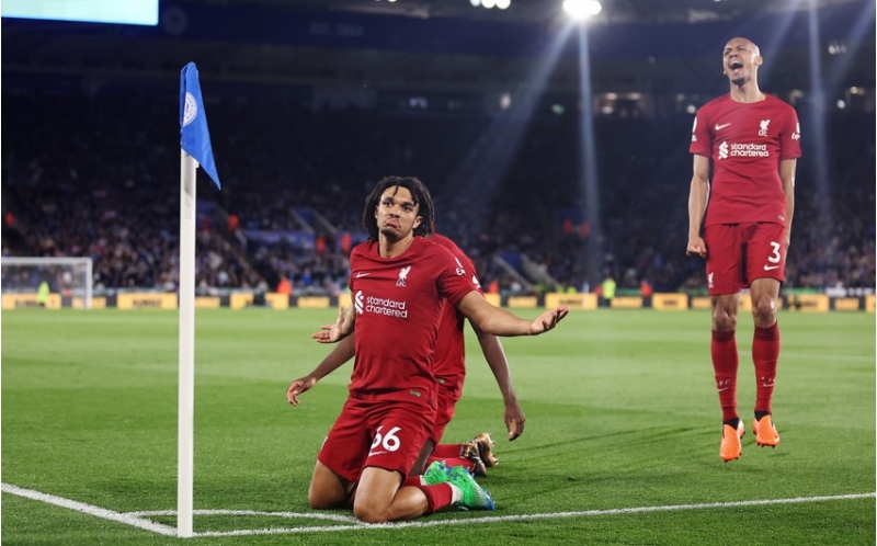 ingiltere-premyer-liqasi-liverpul-ardicil-7-ci-qelebesini-qazanib