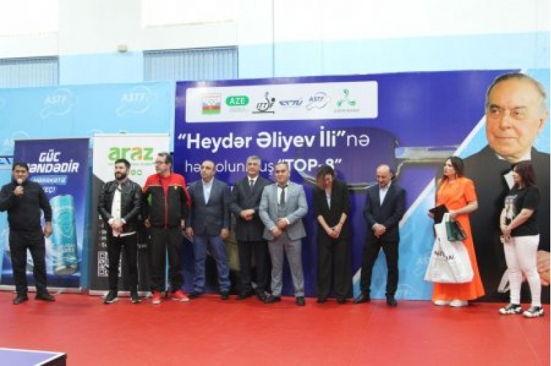 shehid-jurnalistlerin-xatire-turniri-kechirildi