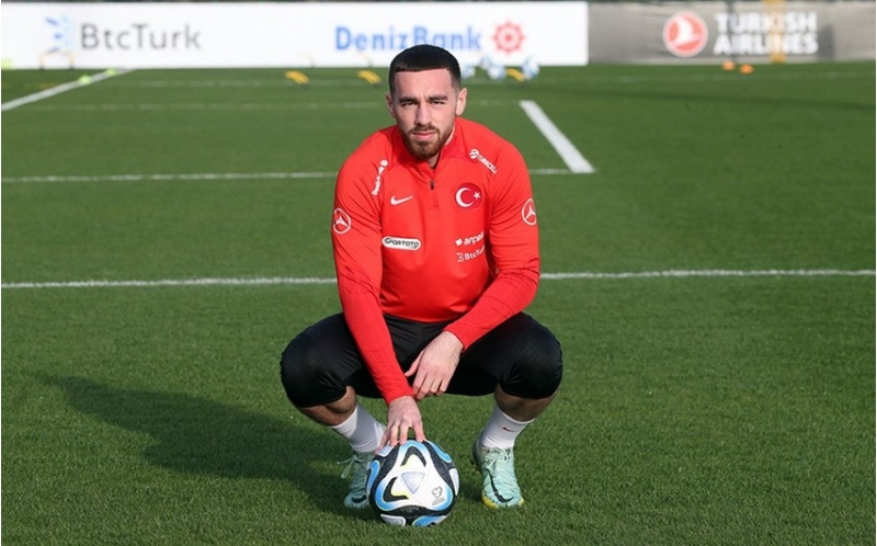 futbolchumuzun-qardashi-tottenhame-kechir