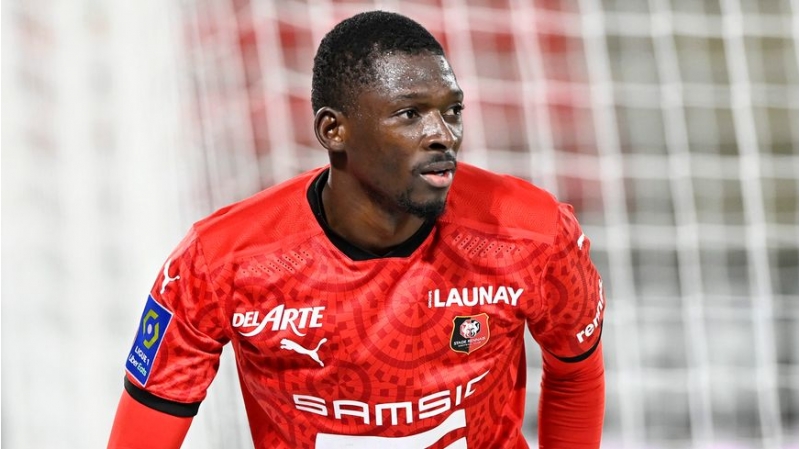 fenerbagcha-ve-qalatasarayin-traore-sevdasi