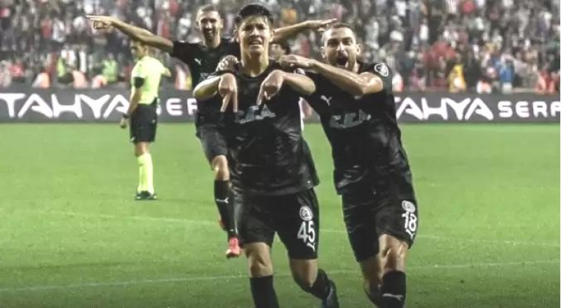 qalatasaray-genc-futbolchunun-transferine-hazirlashir