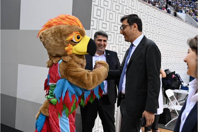 gencler-ve-idman-nazirliyi-resmi-maskotunu-teqdim-etdi