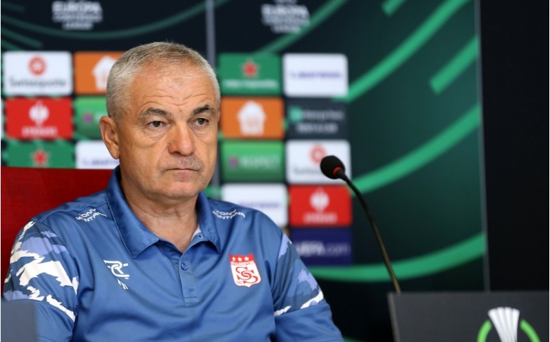 riza-chalimbay-klubsuz-qaldi