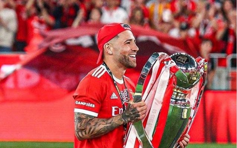 otamendi-benfikada-qaldi