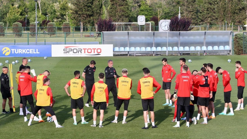 turkiye-millisi-615-ci-oyununa-chixir