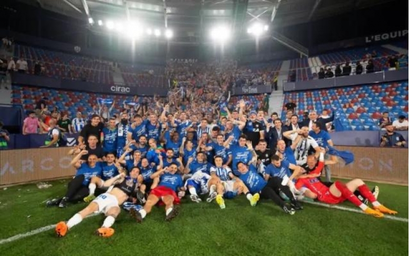 alaves-la-liqaya-qayitdi