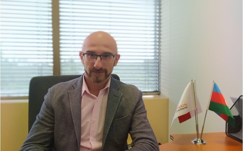 aaf-numayendesi-azerbaycan-tarixinde-ilke-imza-atib