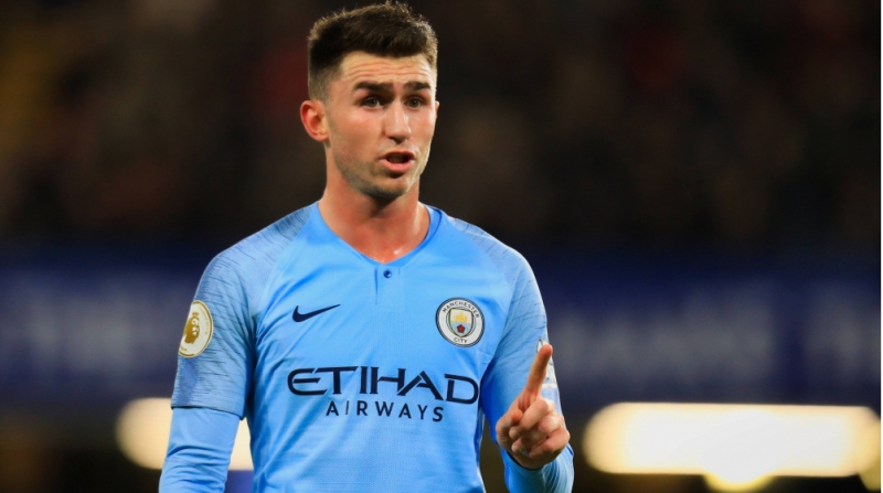 yuventus-manchester-sitinin-futbolchusunu-isteyir