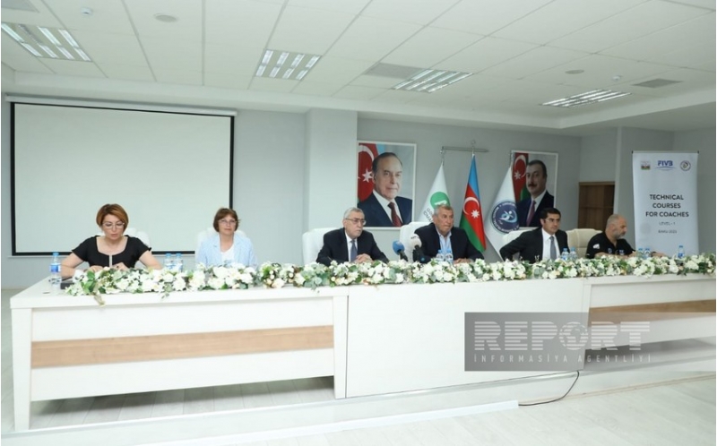 bakida-voleybol-meshqchileri-uchun-beynelxalq-seminar-basha-chatib