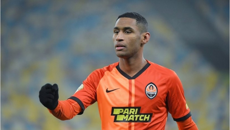 beshiktash-ukraynadan-futbolchu-alir