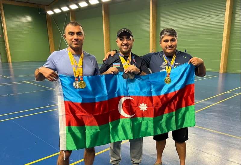 veteran-stolustu-tennischiler-avropa-oyunlarinda-ugurla-chixish-edibler