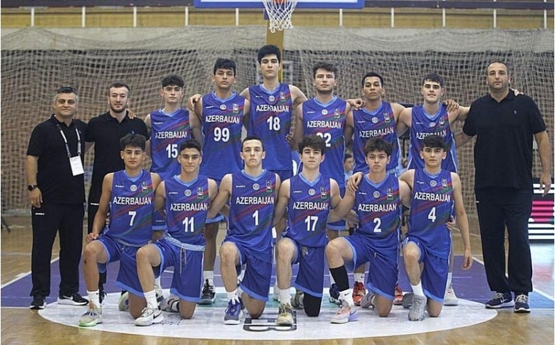 millimizden-daha-bir-qelebe