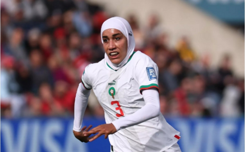 merakesh-futbolchusu-dunya-chempionatinda-oynayan-ilk-hicabli-qadin-olub