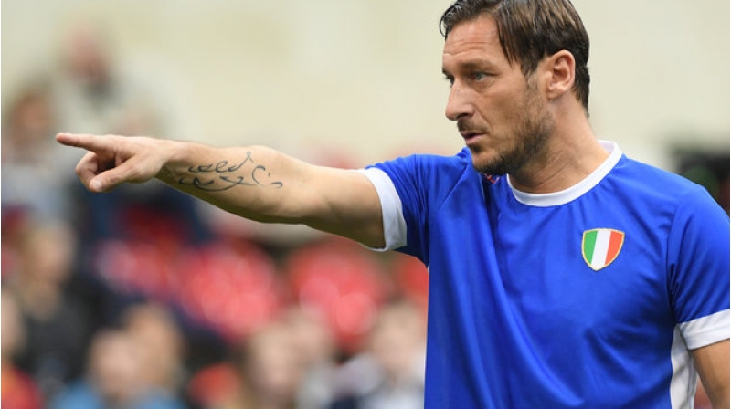 totti-romaya-qayida-biler