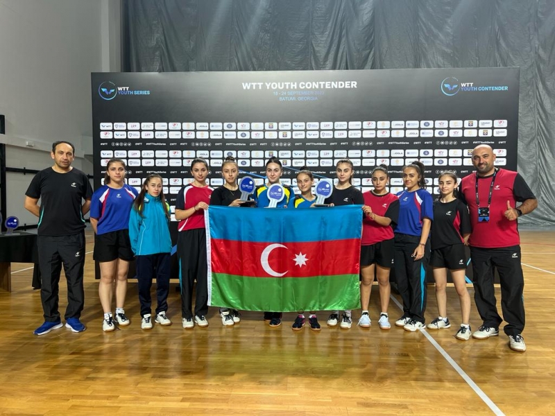 stolustu-tennischilerimiz-ermeni-reqiblerini-ustelediler