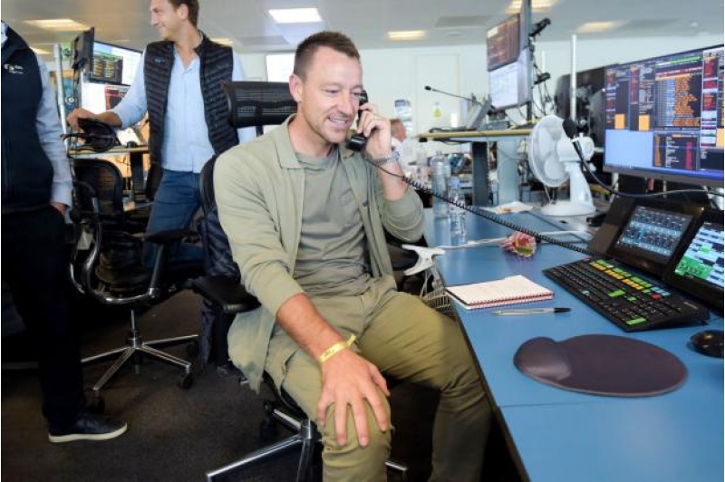 meshhur-futbolchu-chelsinin-sahiblerinden-biri-olacaq