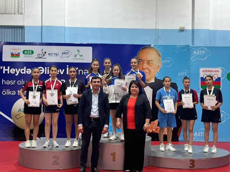 stolustu-tennis-uzre-azerbaycan-birinciliyi-basha-chatib