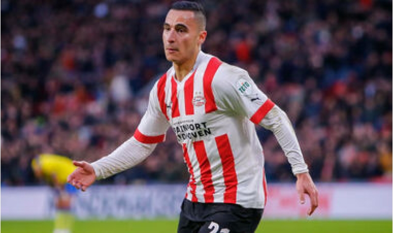 felestini-destekleyen-futbolchu-komandasi-ile-meshqlerei-bashlaylir