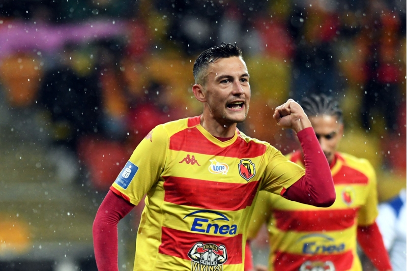 qalatasaray-polshali-futbolchunu-hedefleyib