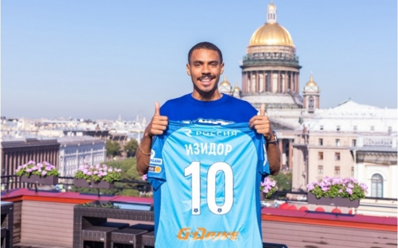 zenitin-hucumchusu-neftchi-ile-oyun-mene-chox-lazimdir